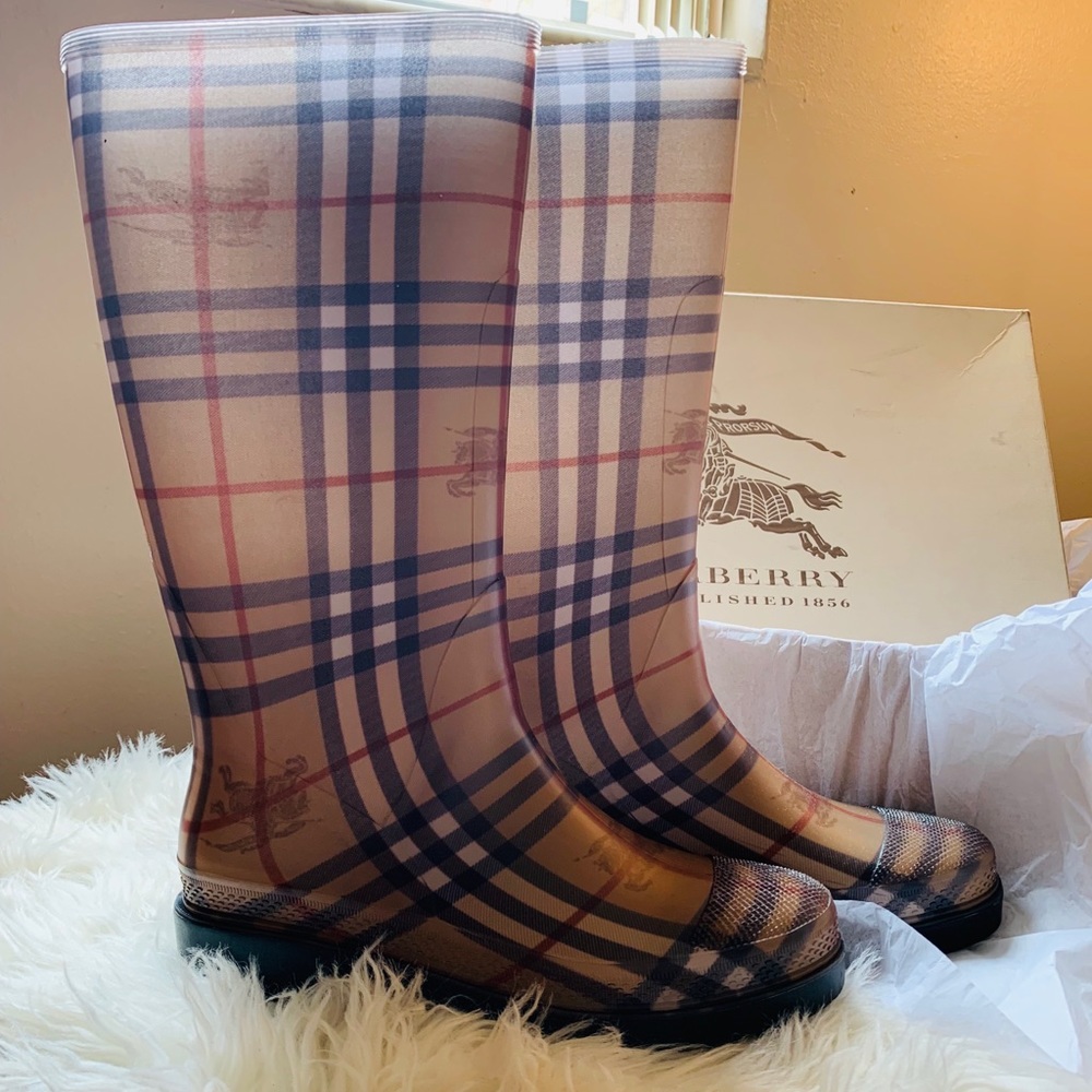 Authentic 100% Burberry Rain Boots